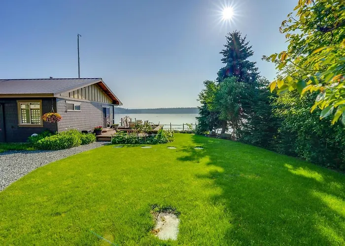 Waterfront Similk Bay Compound W/ Luxury Amenities