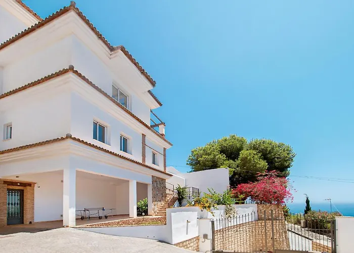 Villa La Colina With Heated Pool And Jacuzzi