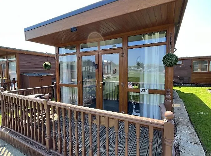 Deluxe Holiday Chalet