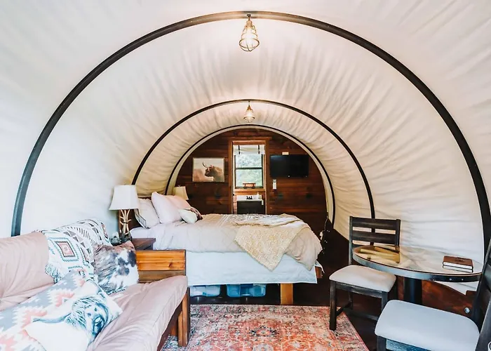 Heated & Ac Full Bathroom Covered Wagon