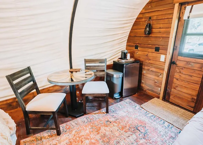 Heated & Ac Full Bathroom Covered Wagon