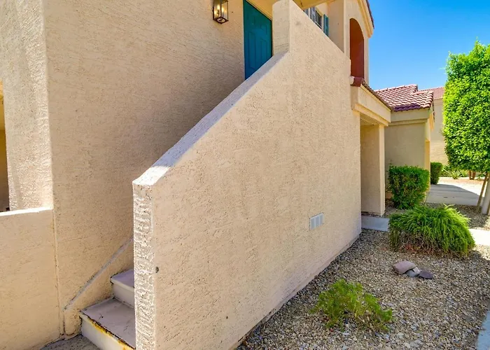 Walk To Rotary Park: Lake Havasu City Condo