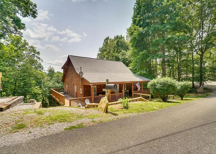 Cozy Tennessee Lake House W/ Grill & Fire Pit!