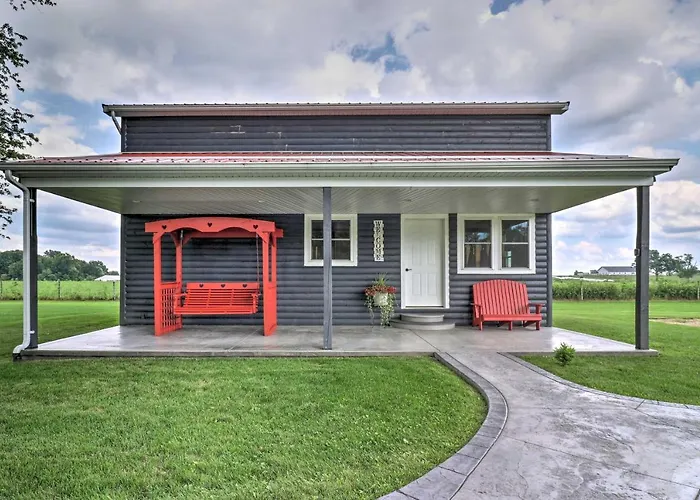Cozy 'Haven Of Rest' Home W/ Amish Country Views!