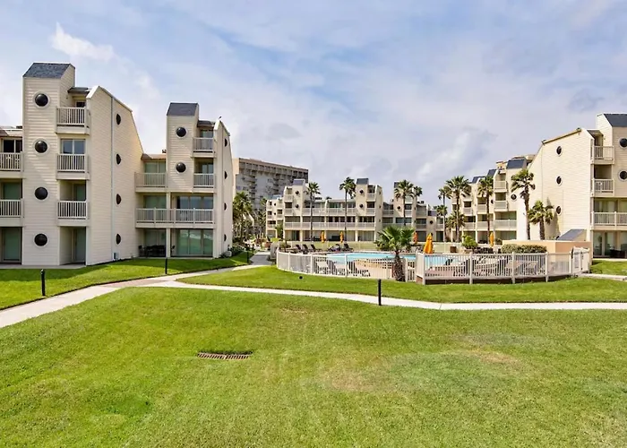 Spectacular Ocean-View Condo In Beachfront Resort, Heated Pool