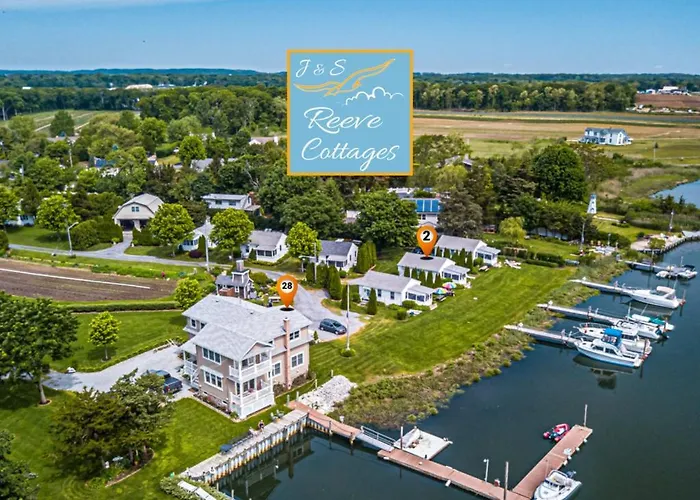 Premier Waterfront Cottage 2