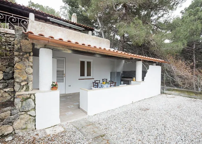 Holiday Eolie Village