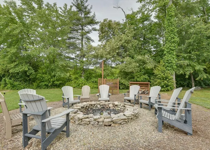 Flat Rock Tiny Home: Bbq-Ready Patio & Pool Access