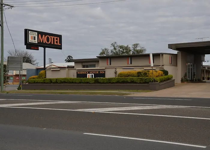 Warwick Motor Inn