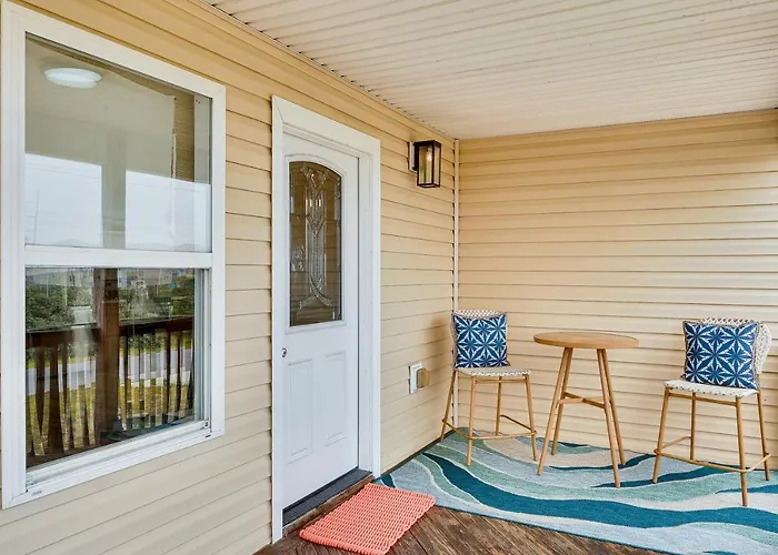 Nags Head Vacation Rental W/ Hot Tub: Near Beach!