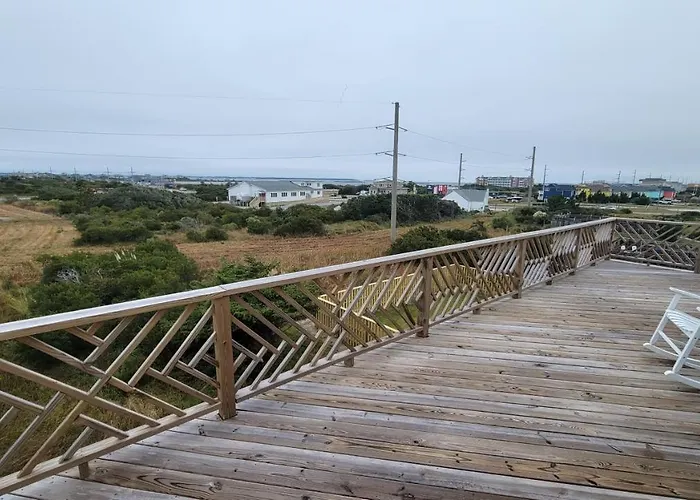 8018 Beach Rd, Semi-Oceanfront, Pool/Hot Tub