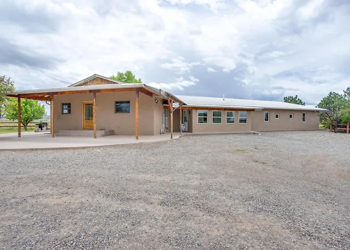 Montrose Family Home W/ Yard & Fruit Trees!
