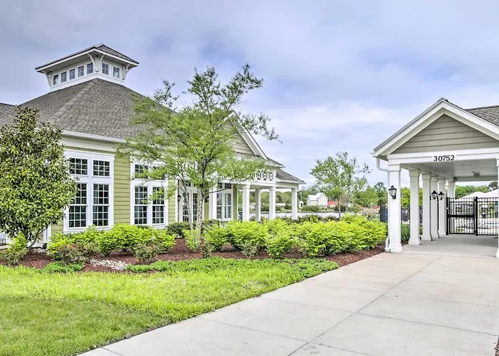 Shuttle To Beach: Millville By The Sea Retreat