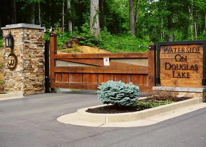 Amazing New House - Waterfront Getaway + Boat Dock