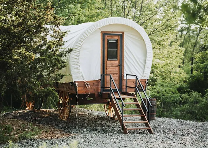Heated & Ac Full Bathroom Covered Wagon