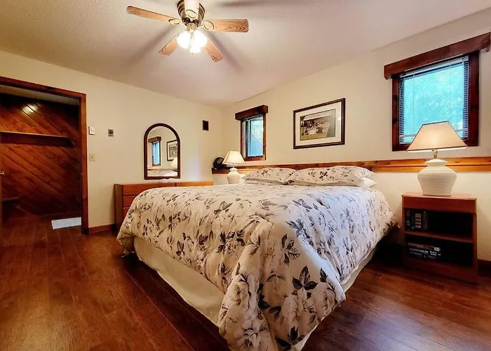 Serene & Comfy - Stunning View & Long - Jetted Tub