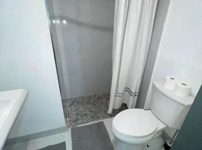 Bedroom And Bathroom 4