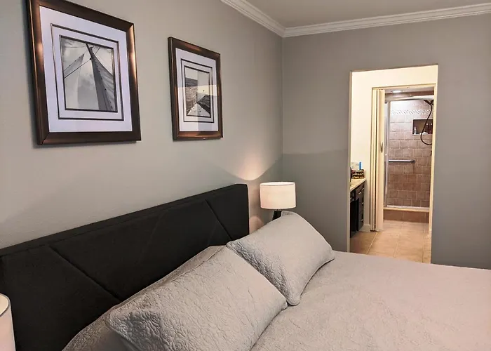 Lovely 2 Bedroom Condo With A Pool!