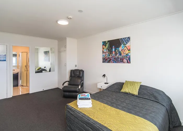 The Hibernian Studio Apartments - 4 Latter Street