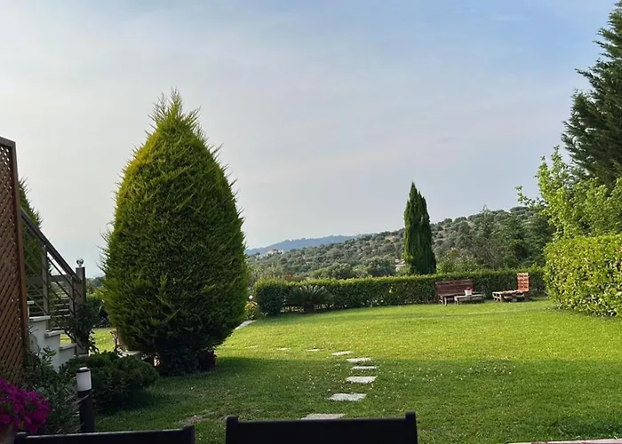 Angelo'S Elegant Summer House
