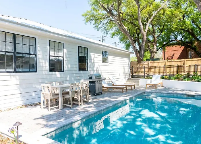 108 The Church St Collection With Pool