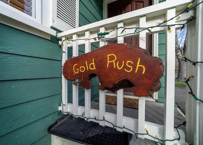 Elk Meadow Cabins 17A Gold Rush Suite
