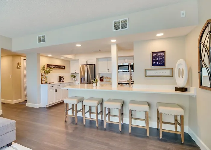 Oceanfront Satellite Beach Condo W/ Balcony, Views