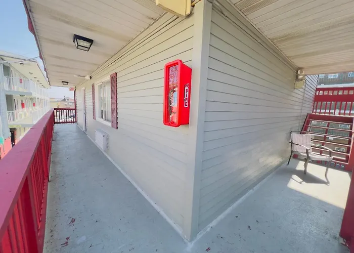 Shore Beach Houses - 52 - 405 Porter Avenue