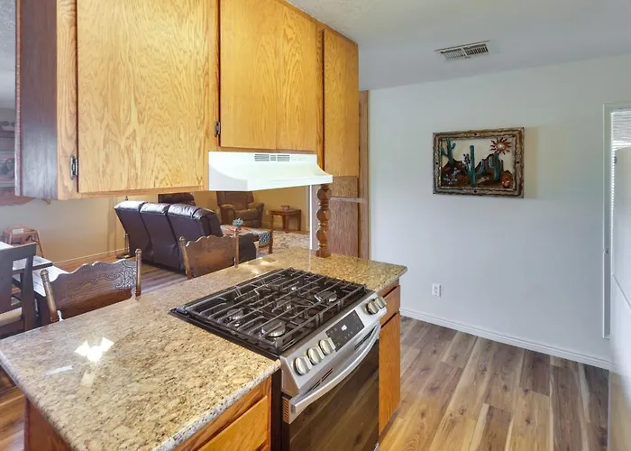 Dog-Friendly Bullhead City Home - Walk To River!