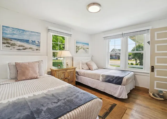 Boyne City Cottage: Walk To Downtown & Lake!