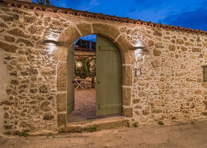 Boutique Cretan House In Old Malia With Jacuzzi