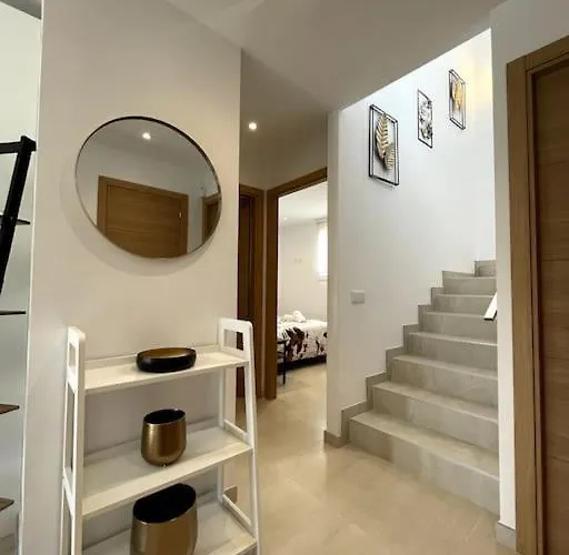 Belle Villa Contemporaine Piscine Privee