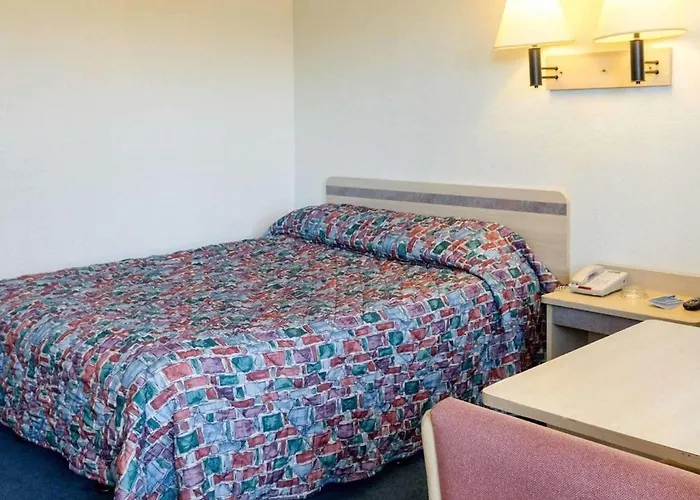 Express Inn Columbus