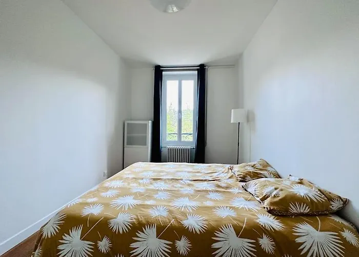 Spacieux Et Lumineux