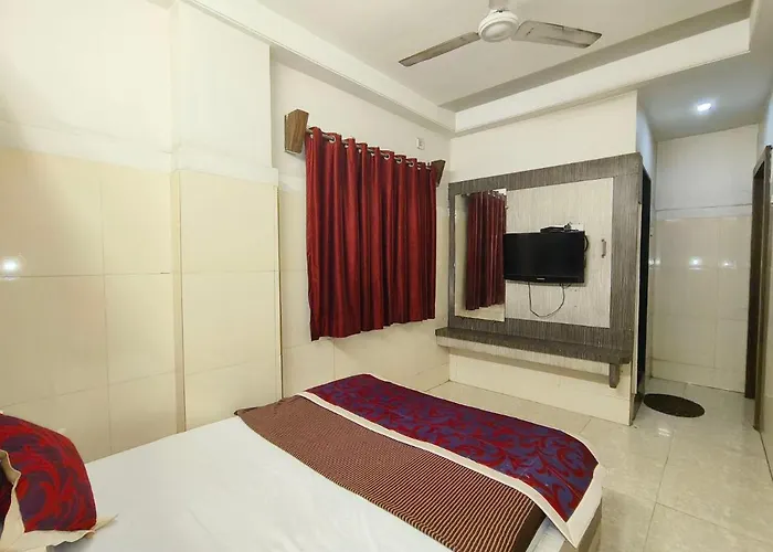 Hotel Sai Prabhu Inn