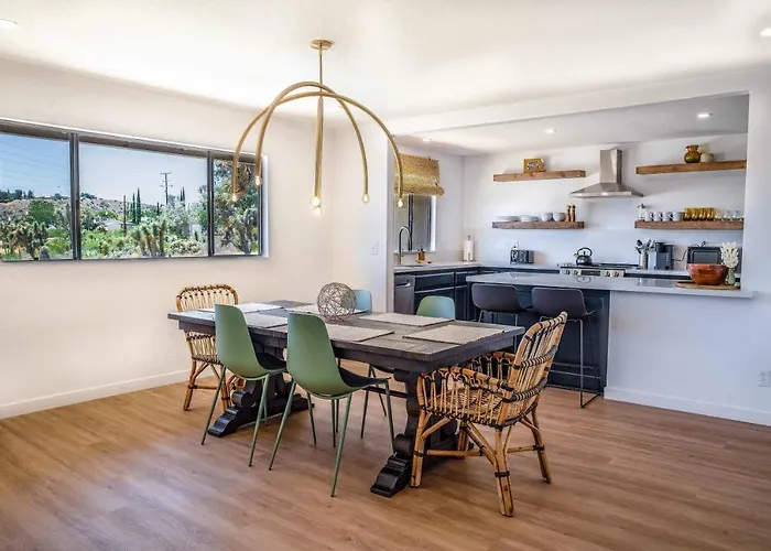 Mojave Desert Pied-A-Terre