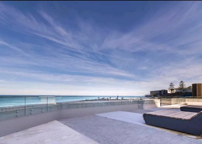 Exceptional Beach Views - Luxury Apartment