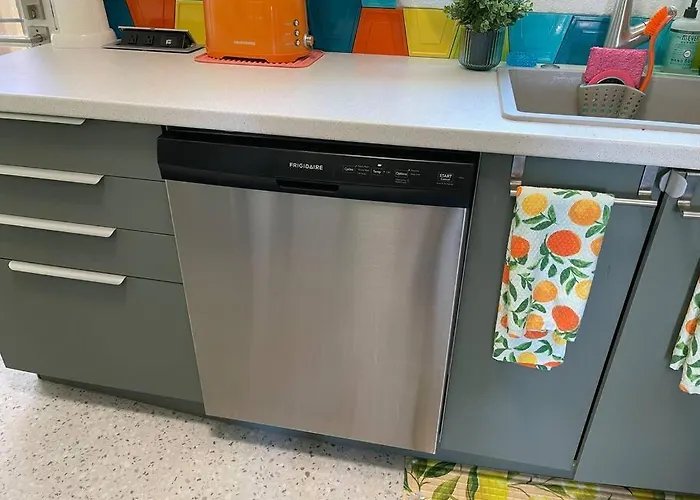 The Flamingo Palms Private 1Bd 1Ba Unit In Duplex