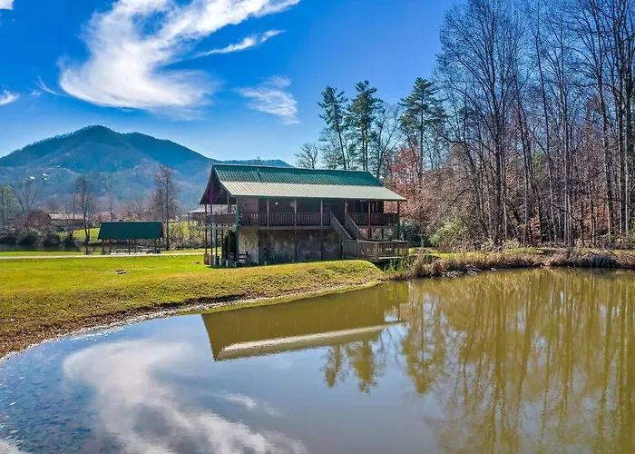Spectacular Mtns Views With Private Hot Tub With Pool Table And Private Pond