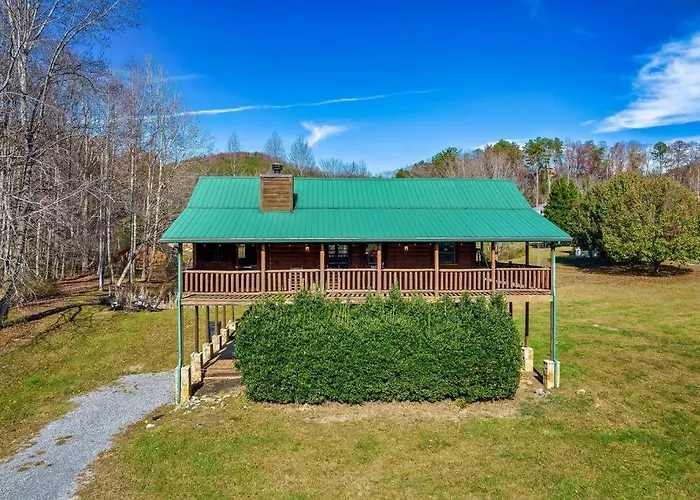 Spectacular Mtns Views With Private Hot Tub With Pool Table And Private Pond