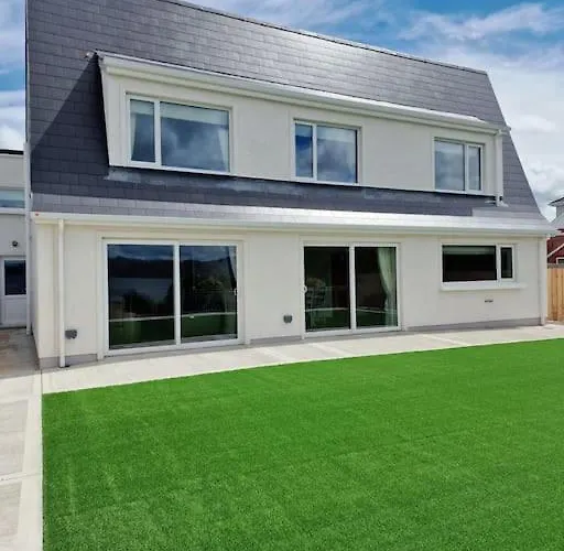 Buncrana Beach House By Wild Atlantic Wanderer