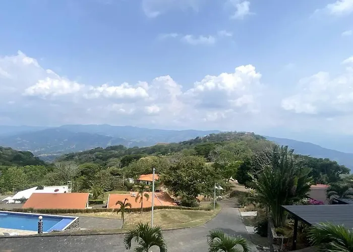 Casa Linda. Peaceful & Comfortable!