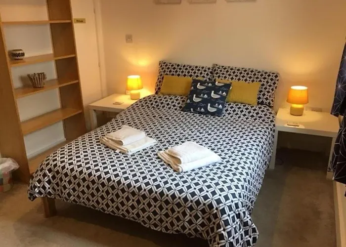 Central Teignmouth Penthouse Sleeps 4 Pets Ok