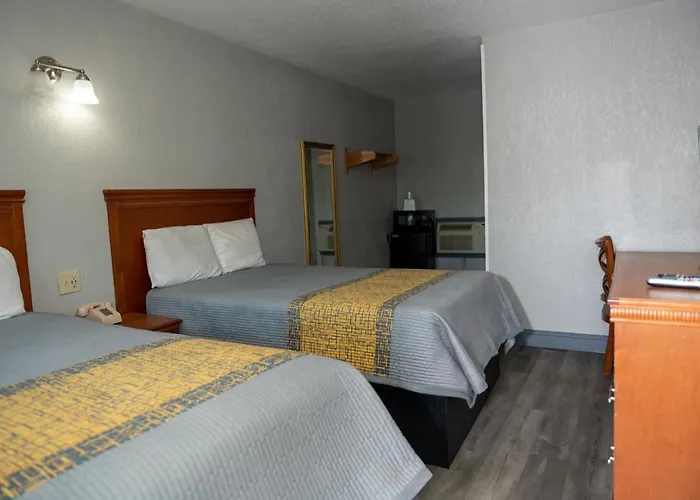 Riverside Inn And Suites