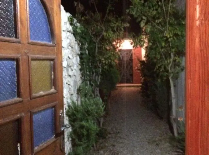 Chez Ali