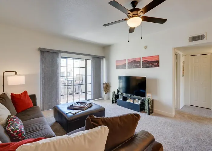 1 Mi To Spring Training! Scottsdale Gem W/ Balcony