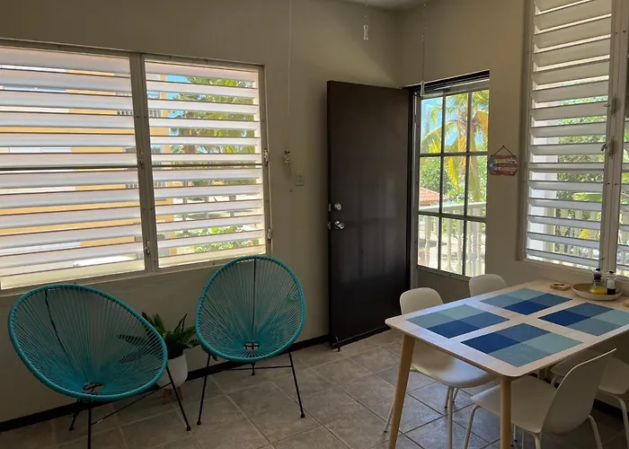 2-Br Modern Oceanfront Apt Steps From Playa Sucia