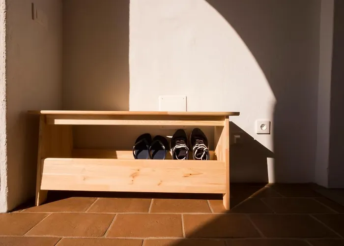 Cozy Beach Apartment W/ Sea View, Free Parking & Ac