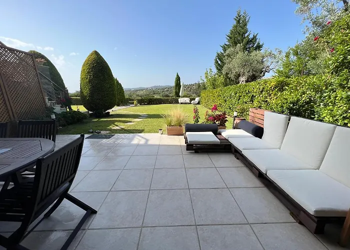 Angelo'S Elegant Summer House