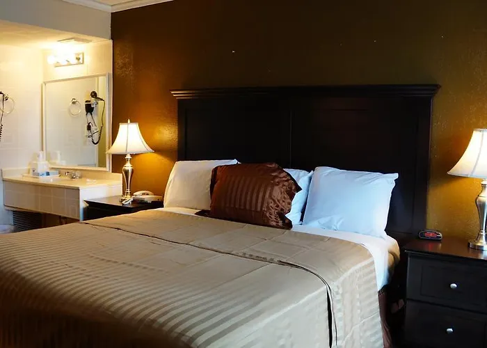 Americas Best Value Inn & Suites Kansas City